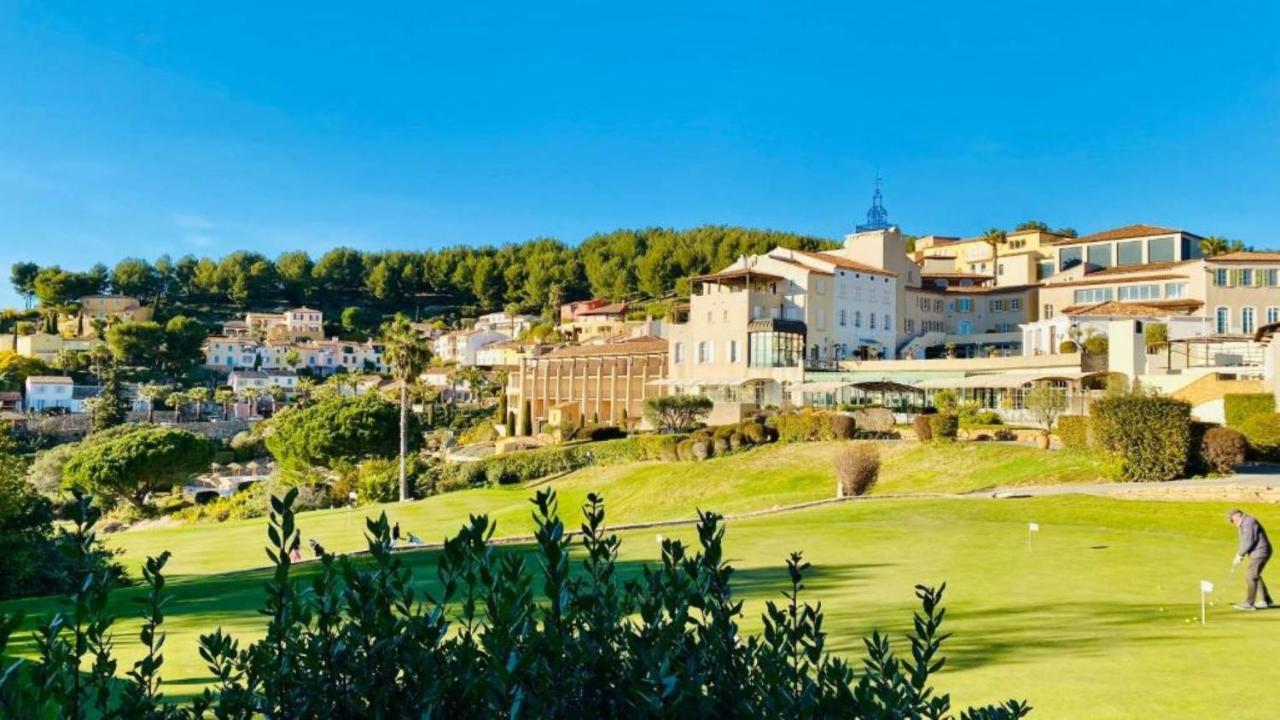 Superbe Villa-Domaine Avec Golf Piscine Et Tennis Saint-Cyr-sur-Mer Ngoại thất bức ảnh